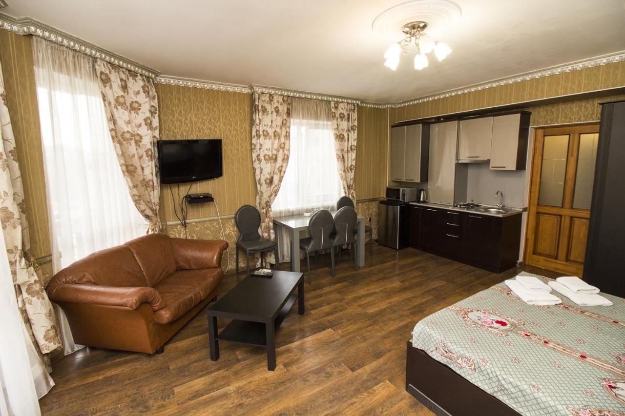 Apartment Pervomayskaya 15 Pyatigorsk Dış mekan fotoğraf